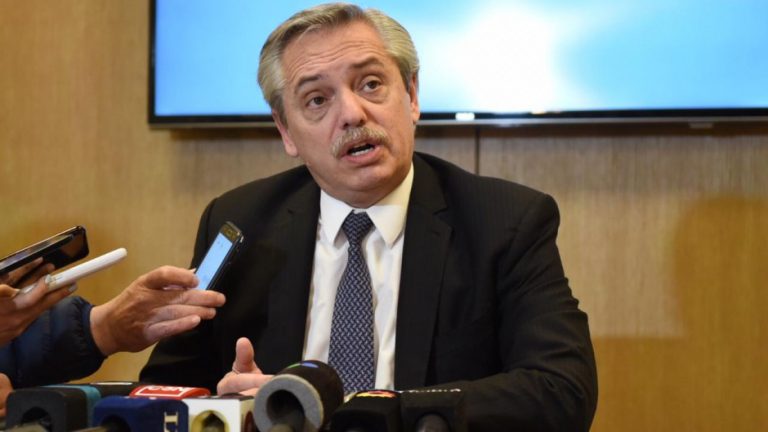 Alberto advirtió al FMI que buscará un préstamo con China si no aflojan el ajuste