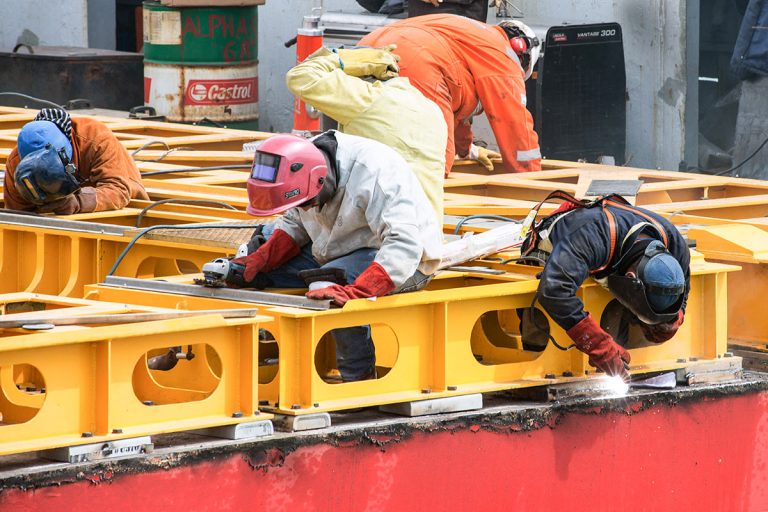 EN NOVIEMBRE LOS SALARIOS LE GANARON A LA INFLACIÓN, PERO IGUAL PERDIERON EN EL PROMEDIO INTERANUAL