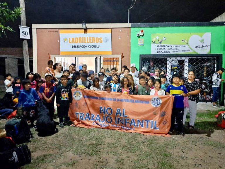 LA UOLRA SE REUNIÓ CON EL NUEVO DIRECTOR DE LA COPRETI, NICOLÁS VIÑES Y COORDINARON EL VIAJE A MAR DEL PLATA DE NIÑOS Y NIÑAS DE LA FAMILIA LADRILLERA PARA CONOCER EL MAR