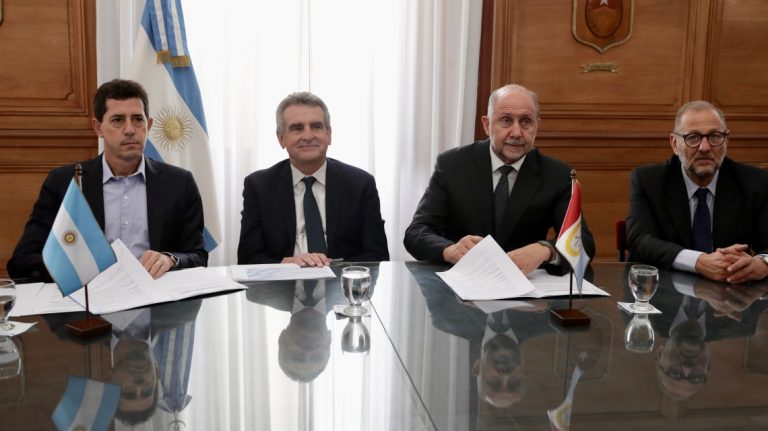 EL GOBERNADOR PEROTTI FIRMÓ UN CONVENIO CON NACIÓN PARA UTILIZAR CÁMARAS DE RECONOCIMIENTO FACIAL EN ROSARIO