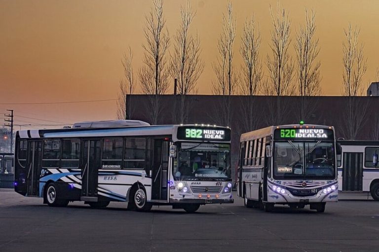 QUÉ LÍNEAS DE COLECTIVO FUNCIONAN HOY MARTES 4 DE ABRIL