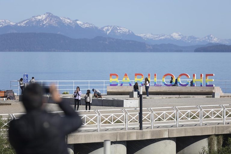 LA LLEGADA DE TURISTAS EXTRANJEROS YA ESTÁ EN LOS NIVELES PREPANDEMIA: CUÁL ES EL PAÍS QUE MÁS VISITANTES APORTA￼