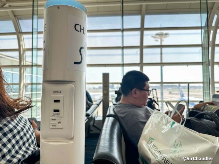 EL PELIGRO DE LA CARGA VÍA USB EN LUGARES PÚBLICOS