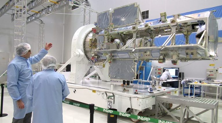 EL GOBIERNO VALIDÓ LA CARRERA DE INGENIERÍA EN SISTEMAS ESPACIALES DE LA UNSAM￼