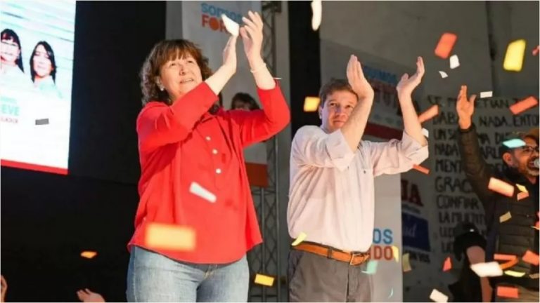 GUSTAVO MELELLA EVITÓ EL BALOTAJE: EL VOTO EN BLANCO LE GANÓ AL PRO Y A LA CANDIDATA DE MILEI