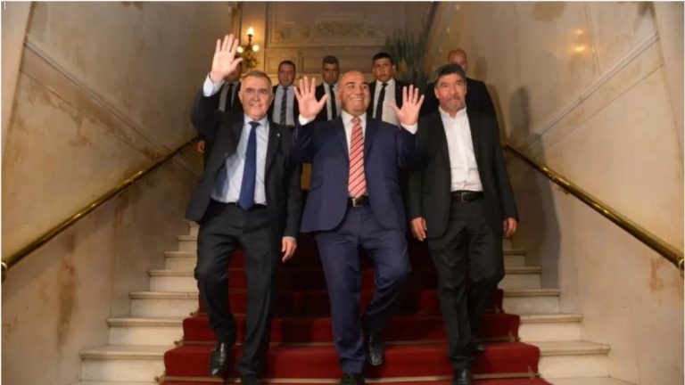 EN TIERRAS DE MANZUR, EL PERONISMO DEFINE SU FUTURO: CÓMO JUEGAN JAVIER MILEI Y JUNTOS