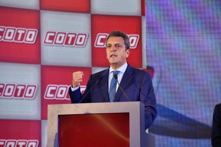 SERGIO MASSA: «LA PATRIA SE CONSTRUYE CON EMPRESARIOS QUE TENGAN LA VOCACIÓN DE CRECER EN EL PAÍS»