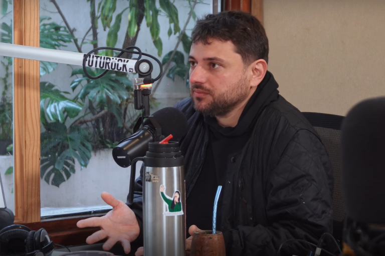 GRABOIS CRUZÓ A MASSA POR IR A LA RURAL A “BANQUETEAR CON LOS AMOS DE LA OLIGARQUÍA”