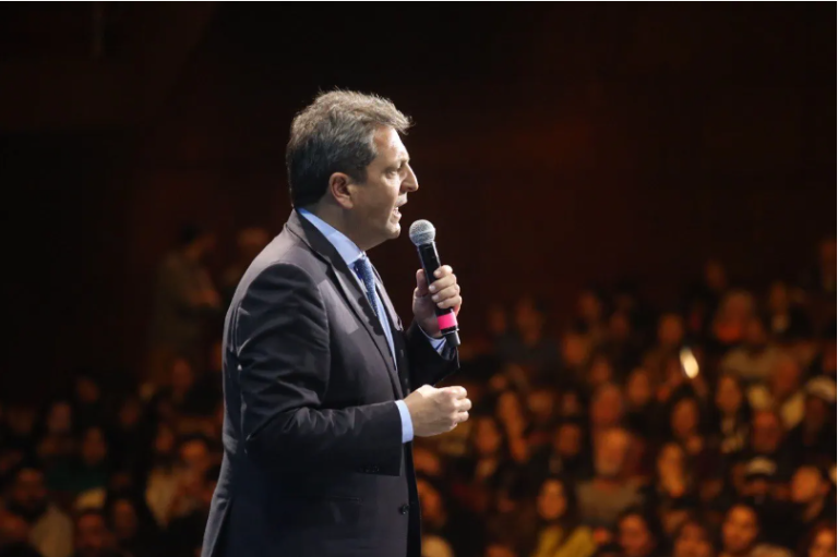 MASSA APUNTÓ CONTRA LOS “JUECES Y FISCALES QUE SE ESCONDEN CUANDO HAY HECHOS DE INSEGURIDAD”