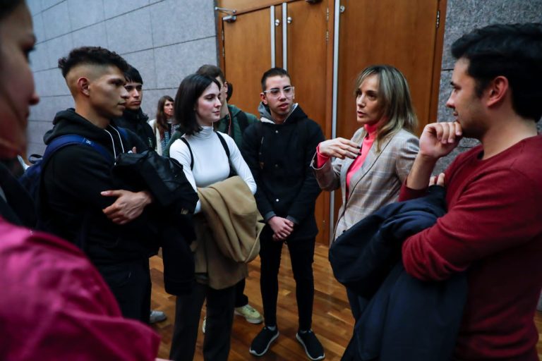 MALENA GALMARINI: “ESTAMOS MIDIENDO LA HUELLA DE CARBONO, DESPAPELIZANDO Y PRODUCIENDO BIOGÁS PARA AHORRAR ENERGÍA”