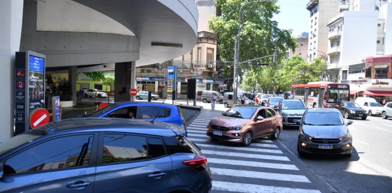 LAS PETROLERAS SE DEFIENDEN POR LA FALTA DE NAFTA Y DICEN QUE EN LOS PRÓXIMOS DÍAS SE IRÁ NORMALIZANDO EL ABASTECIMIENTO