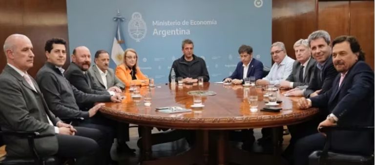 SERGIO MASSA SE REUNIÓ CON LOS GOBERNADORES Y GARANTIZÓ LOS FONDOS PARA PAGAR AGUINALDO Y SUELDOS