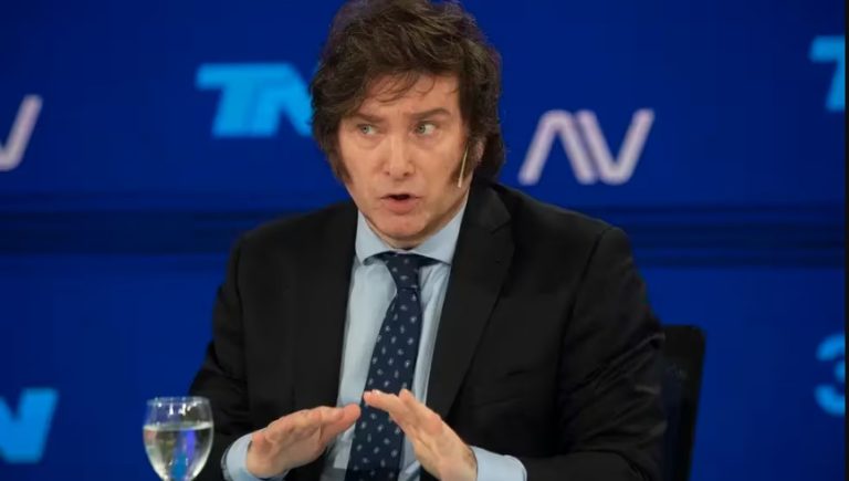 MILEI DIJO QUE ÉL VA A CONDUCIR LA ECONOMÍA Y REAFIRMÓ QUE “NO HAY PLATA” PARA LA OBRA PÚBLICA