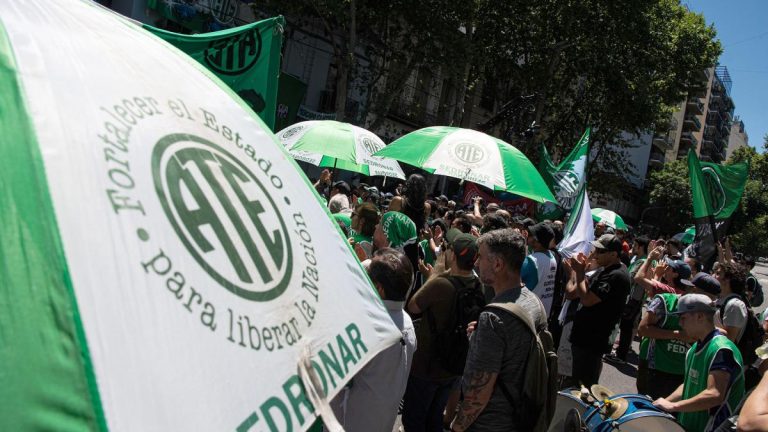 ATE DEFINIÓ UN PLAN DE LUCHA PROGRESIVO CONTRA LOS ANUNCIOS ECONÓMICOS DEL GOBIERNO