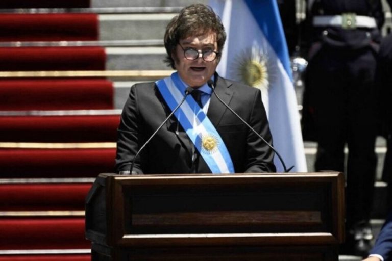 ARGENTINA FRENTE A UN ENORME SIGNO DE INTERROGACIÓN
