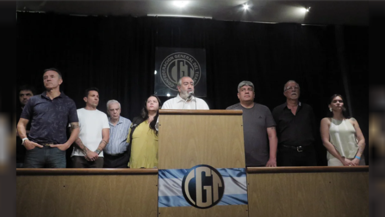 DAER CRITICÓ A STURZENEGGER POR SUS DECLARACIONES CONTRA LA CGT: “SUEÑAN CON UN PAÍS DE ESCLAVOS SOMETIDO A LA FUERZA DEL CAPITAL”