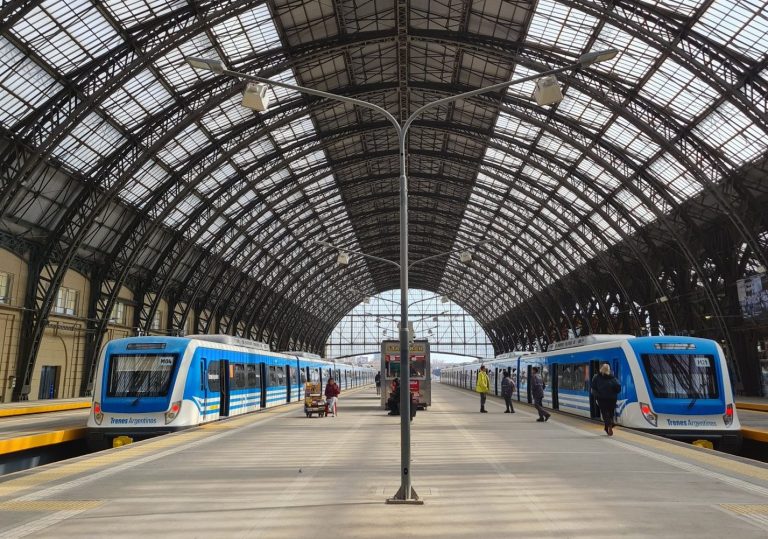 TRENES EN CONFLICTO. LOS RIESGOS DE UNA MARCHA ATRÁS￼