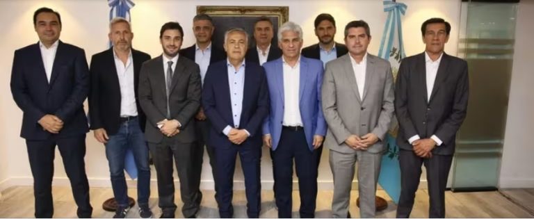 ANTES DE LA CUMBRE EN CASA ROSADA, LOS GOBERNADORES DE JXC SE REÚNEN PARA UNIFICAR UNA ESTRATEGIA DE PRESIÓN A MILEI