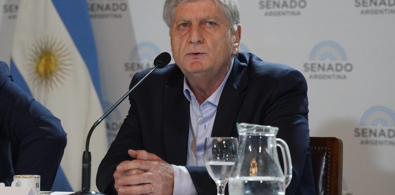 LA PAMPA VA A LA CORTE SUPREMA CONTRA EL GOBIERNO PARA RECLAMAR QUE COPARTICIPE FONDOS DEL TESORO NACIONAL