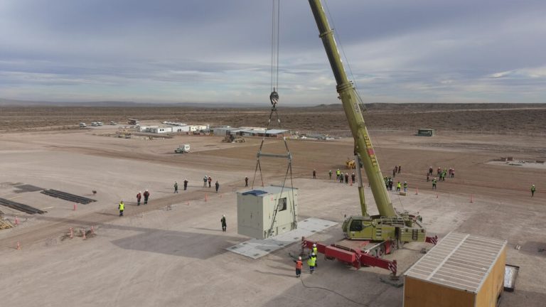 POR LA INACCIÓN OFICIAL, EL GASODUCTO NÉSTOR KIRCHNER FUNCIONA A MITAD DE CAPACIDAD Y DEBERÁN DESEMBOLSARSE US$ 500 MILLONES ADICIONALES PARA CUBRIR EL PICO DE CONSUMO￼