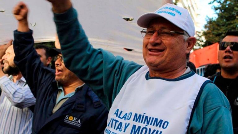 ACEITEROS CONTINÚAN CON EL PARO POR EL CONFLICTO PARITARIO Y ASEGURAN QUE “NO HAY NINGÚN ACERCAMIENTO”