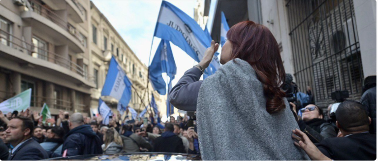 CRISTINA, PUERTAS ADENTRO: TREGUA INTERNA, BAJADA DE LÍNEA Y PERONISMO MODELO 2027