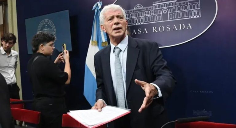 EL GOBIERNO VOLVIÓ A APRETAR A LA AFA PARA IMPONER LAS SAD