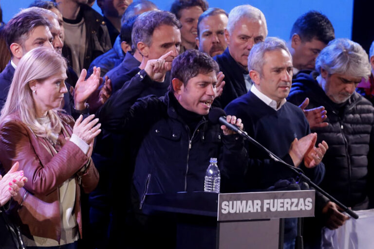 EN CAMPAÑA, KICILLOF REÚNE A INTENDENTES Y CANDIDATOS Y CIERRA ACTO CON CENTRALES OBRERAS