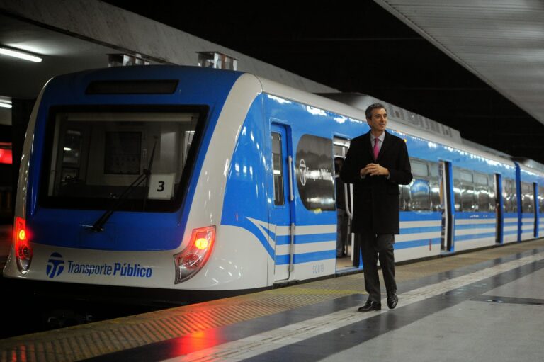 NUEVOS HORARIOS EN EL SARMIENTO, CON UN RECORTE DEL 30% DE LOS SERVICIOS