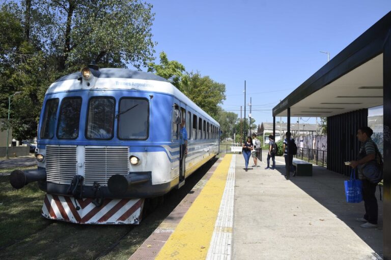 TRAS DAR DE BAJA SU EXTENSIÓN, CANCELAN OBRAS DE SEÑALAMIENTO EN EL TREN UNIVERSITARIO DE LA PLATA