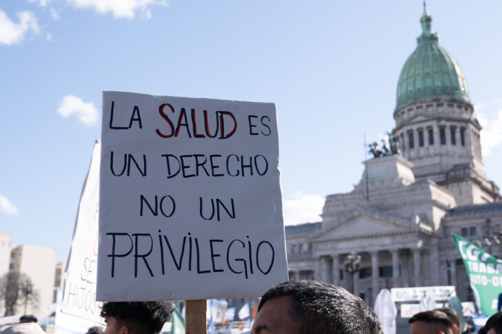 LÍMITE A LOS DNU Y DEFENSA DEL DERECHO A LA SALUD