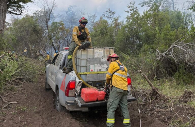 CHUBUT: ESTE VIERNES PARTE UN CUARTO GRUPO DE BOMBEROS CORDOBESES HACIA LA ZONA DE INCENDIOS